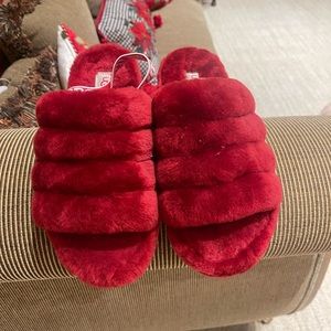 Ugg slippers size 8
